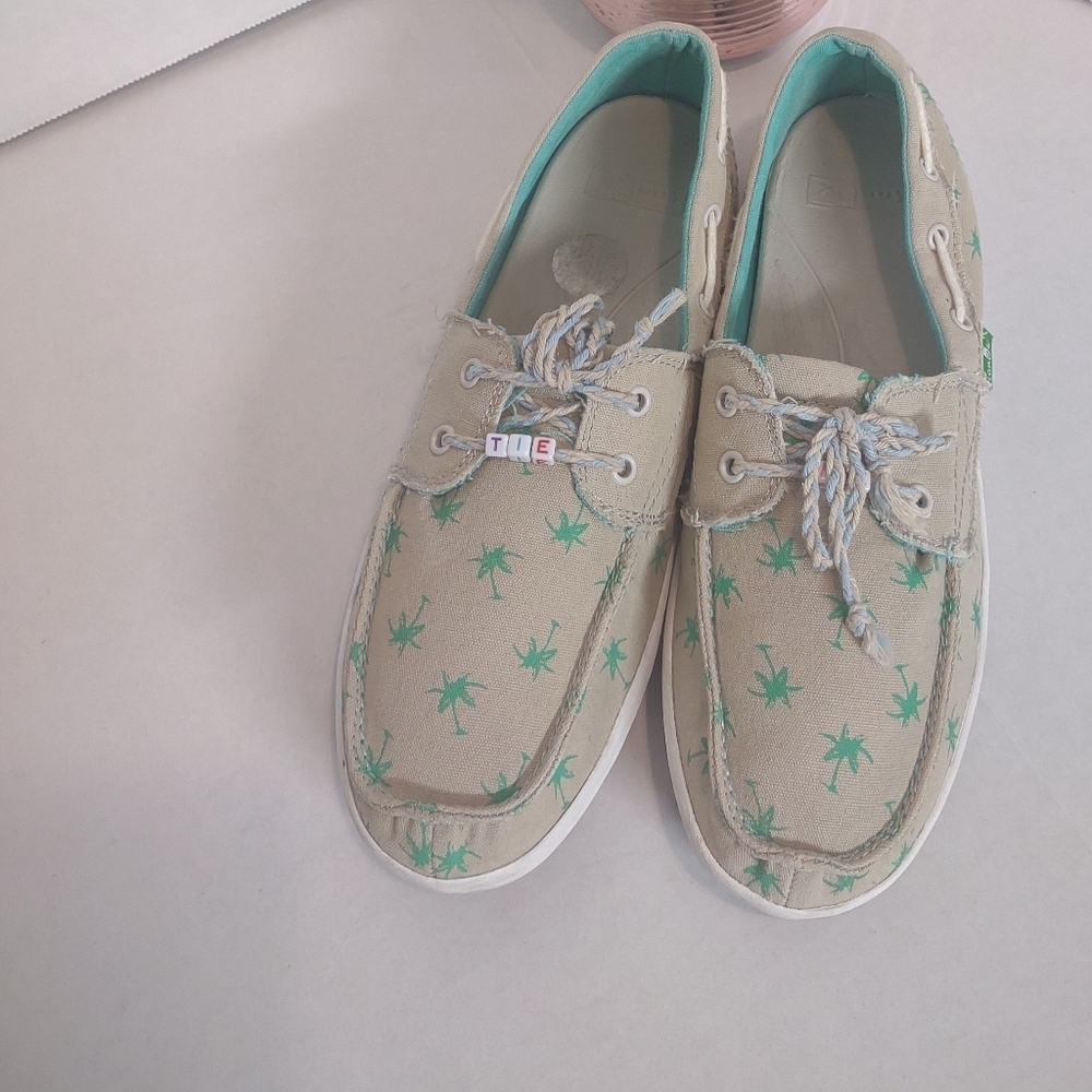 Sanuk Tan and Green Palm Print Sneakers